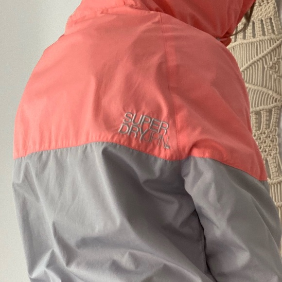 Superdry vintage 80’s look windbreaker with mesh interior - Picture 6 of 8
